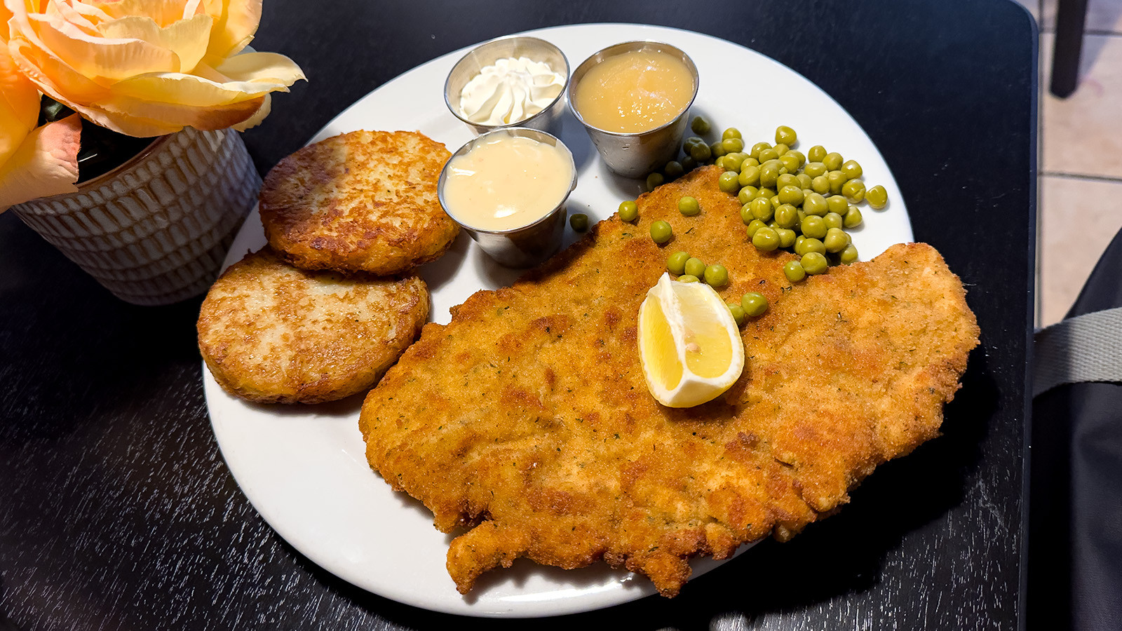 allpierogikitchen_schnitzel.jpg